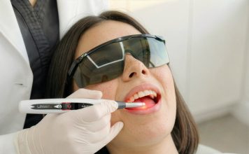 Aftas bucales persistentes: Clínica Aires incorpora tratamiento láser, laserterapia oral