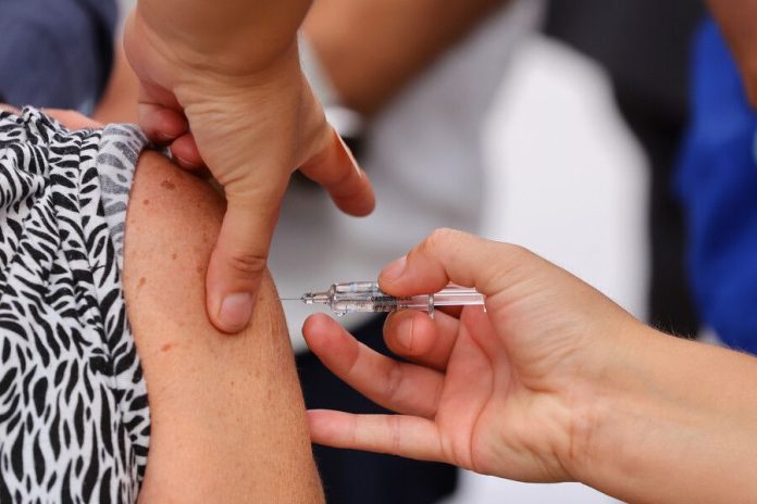 vacunacion niños contra la influenza Solo la mitad de los niños entre 6 meses y 5 años ha sido vacunado contra la influenza