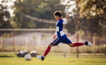 Abordando las lesiones del ligamento cruzado anterior (LCA) en mujeres: Una experta explica la prevención y el tratamiento Abordando las lesiones del ligamento cruzado anterior (LCA) en mujeres: Una experta explica la prevención y el tratamiento