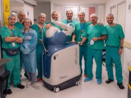 Con la incorporación de esta tecnología -que se suma a Da Vinci y a Levita- el HCSBA se posiciona como un centro de referencia nacional pública de cirugía robótica a nivel integral.