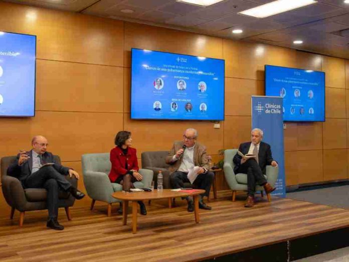 Estudio propone fortalecer la gobernanza de Fonasa, que  administra 16 de cada 100 pesos del presupuesto nacional