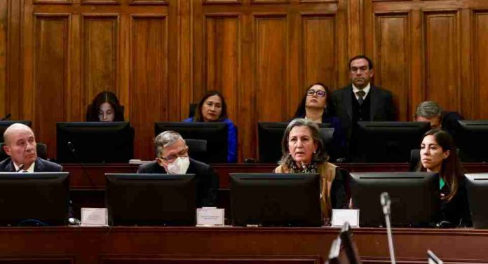 Ministra de Salud reafirma que ajuste presupuestario se ejecutará con foco en el  uso eficiente de los recursos y no afectará la atención de pacientes