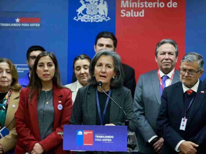 Minsal constituye Consejo Nacional de Salud con 28 expertos para abordar las listas de espera Minsal constituye Consejo Nacional de Salud con 28 expertos para abordar las listas de espera