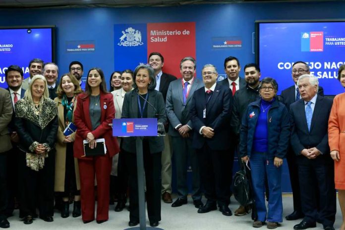 Minsal constituye Consejo Nacional de Salud para generar propuestas en 4 áreas estratégicas para el sistema público de salud Minsal constituye Consejo Nacional de Salud para generar propuestas en 4 áreas estratégicas para el sistema público de salud