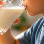 Nutrición infantil y política pública: Niños chilenos consumen lácteos por debajo del nivel recomendado, advierten científicos Nutrición infantil y política pública Niños chilenos consumen lácteos por debajo del nivel recomendado, advierten científicos