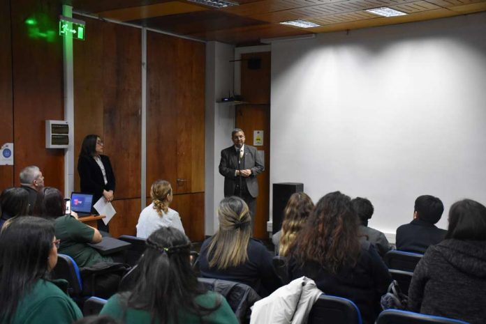 SEREMI DE SALUD ACREDITA A 9 ESTABLECIMIENTOS EDUCACIONALES DE LA REGIÓN COMO PROMOTORES DE LA SALUD SEREMI DE SALUD ACREDITA A 9 ESTABLECIMIENTOS EDUCACIONALES DE LA REGIÓN COMO PROMOTORES DE LA SALUD