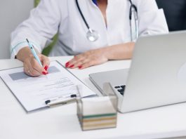 Si su médico no cumple esto, el sistema le bloqueará su licencia médica sin previo aviso