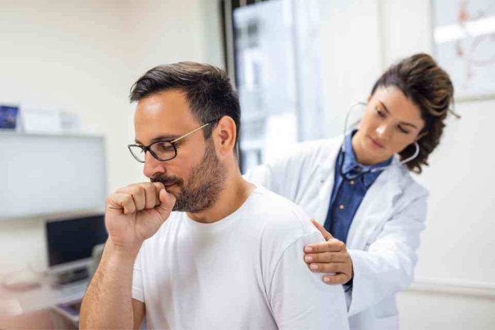 Atenciones por causas respiratorias representan el 37,4% de las consultas de urgencia en el peak del invierno
