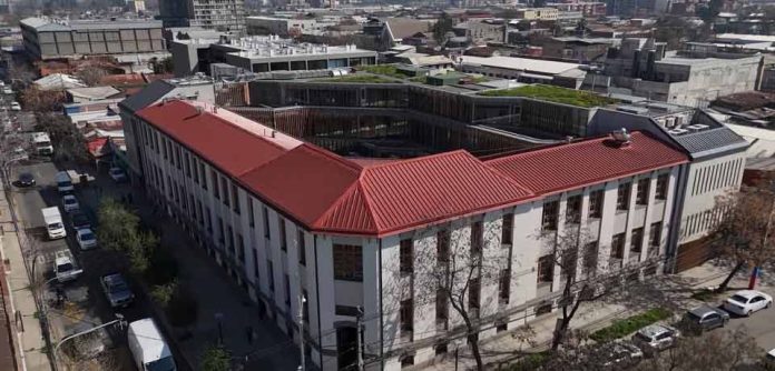 CESFAM Matta Sur obtiene acreditación en calidad y seguridad del paciente, convirtiéndose en el primer centro de salud municipal de Santiago en alcanzar este reconocimiento