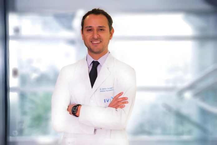 Dr. Andrés Carvajal: La congelación de óvulos como decisión clave para el futuro reproductivo