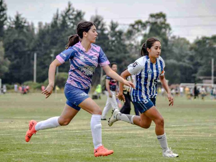 Lesiones en el fútbol recreacional Las claves para evitarlas Lesiones en el fútbol recreacional: Las claves para evitarlas