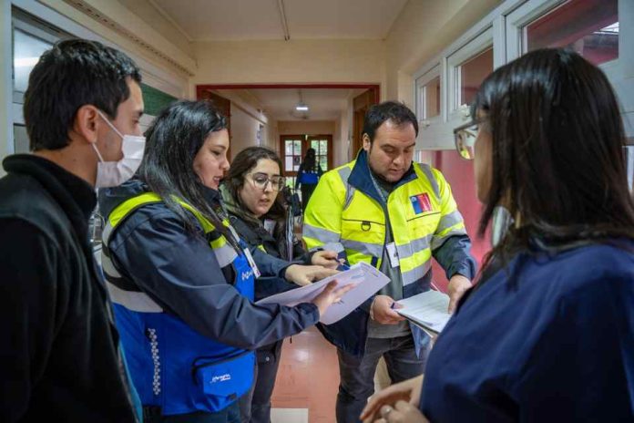 Despliegue de Seremi de Salud da cuenta de 37 intervenciones en primeras horas del sistema frontal