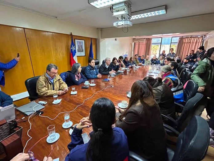 Ministra de Salud fija como prioridad la continuidad de atención a los pacientes de diálisis y electropendientes en medio de la emergencia
