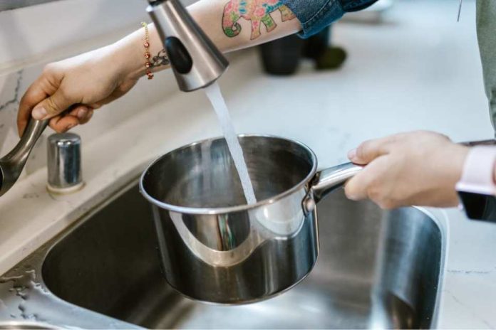 ¿Tomar agua de la llave? En Chile el desafío no es la calidad sino la disponibilidad