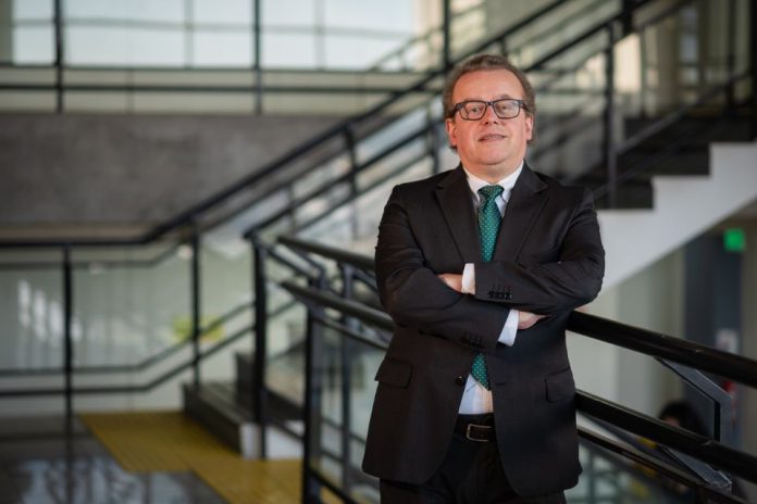 Columna de opinión | ¿Suspender o modificar la Ley Karin?