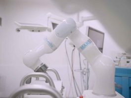 De Chile a EEUU: tecnología de cirugía magnética creada por cirujano chileno llega por primera vez a hospital de Miami De Chile a EEUU: tecnología de cirugía magnética creada por cirujano chileno llega por primera vez a hospital de Miami