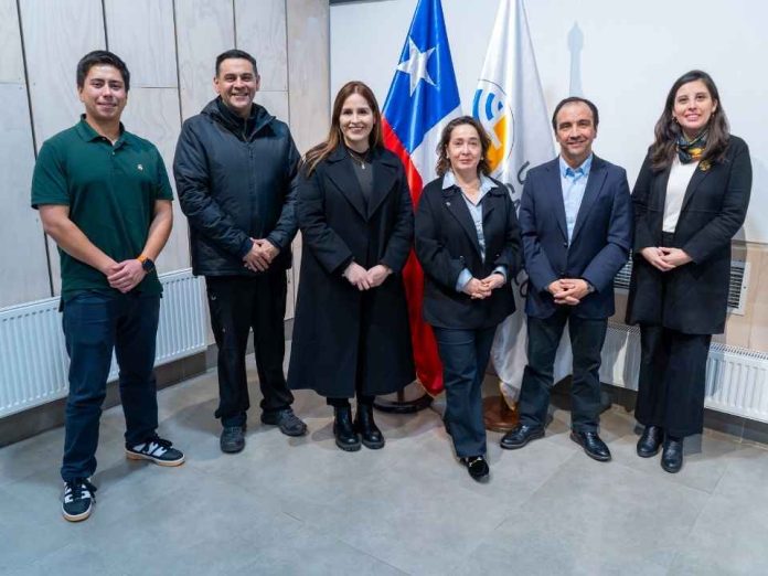Escuela de Medicina UCT inaugura nuevo ciclo de conferencias con experto en salud materno fetal