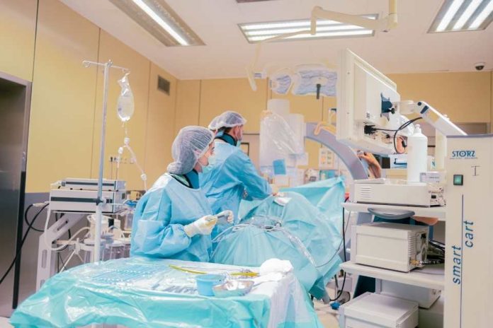 Hospitales hiperconectados el nuevo desafío de proteger la salud en la era de la IA Hospitales hiperconectados el nuevo desafío de proteger la salud en la era de la IA