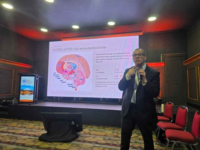 La tecnología médica que busca revertir el daño cerebral tras años de estancamiento pretende llegar a pacientes de todo Chile 