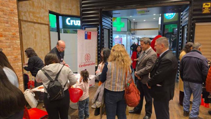 MES DEL CORAZÓN: FERIA DE SALUD ACERCÓ CONTROLES PREVENTIVOS Y PROMOVIÓ EL AUTOCUIDADO EN LA COMUNIDAD MES DEL CORAZÓN: FERIA DE SALUD ACERCÓ CONTROLES PREVENTIVOS Y PROMOVIÓ EL AUTOCUIDADO EN LA COMUNIDAD