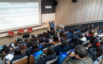 UCT y SENAMA fortalecen el cuidado de las personas mayores con jornada regional para equipos de ELEAM UCT y SENAMA fortalecen el cuidado de las personas mayores con jornada regional para equipos de ELEAM