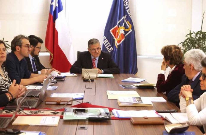 Consejo para mejorar eficiencia y reducir déficit estructural en Salud incorpora mirada de Servicios de Salud y hospitales en su segunda sesión
