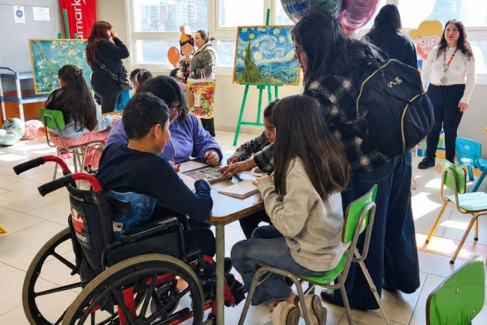 El arte llegó a más de 100 niños y niñas del Hospital Dr. Exequiel González Cortés
