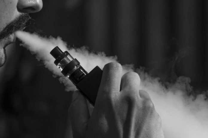 El consumo de tabaco y vapers comienza cada vez más pronto