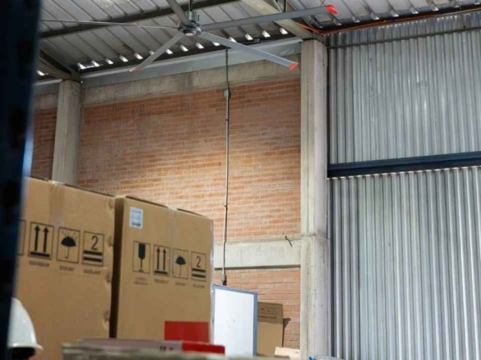 Hasta 1.800 m² con un solo equipo: la alternativa para enfrentar el calor en grandes espacios