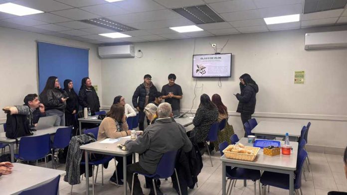 Huerto medicinal fortalece el autocuidado y el aprendizaje junto a la comunidad Huerto medicinal fortalece el autocuidado y el aprendizaje junto a la comunidad