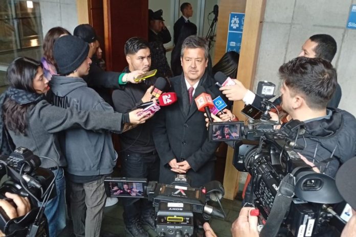 Licencias médicas falsas: Querellante valora condenas de hasta 21 años en el mayor fraude en la historia del sistema de salud en Chile