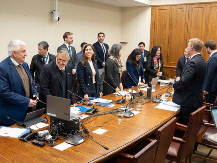 Minsal presenta avances de gestión y ejecución presupuestaria: mayor productividad, reducción de espera oncológica y foco en eficiencia