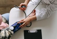 Reportaje | Expertos destacan los estudios clínicos en cáncer como una alternativa equitativa en Chile