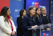 Minsal ingresa proyecto de ley que otorga a padres un permiso para cuidar a sus hijos tras hospitalización por intento de suicidio Minsal ingresa proyecto de ley que otorga a padres un permiso para cuidar a sus hijos tras hospitalización por intento de suicidio