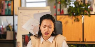 Apatía, errores y falta de creatividad señales de desgaste laboral que no hay que ignorar