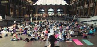 Con clase gratuita y masiva ExpoYoga regresa a Estación Mapocho para convocar a la Comunidad del Yoga en Chile Con clase gratuita y masiva ExpoYoga regresa a Estación Mapocho para convocar a la Comunidad del Yoga en Chile