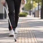Día del Bastón Blanco más de 153 mil adultos ciegos en Chile y los desafíos pendientes para la movilidad inclusiva