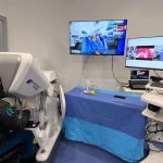 El mito del robot que opera solo: ¿la cirugía robótica reemplaza a las personas? El mito del robot que opera solo: ¿la cirugía robótica reemplaza a las personas?