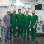 Más de 4 mil km de distancia: Chile realiza su primera teleproctoría robótica internacional conectándose en tiempo real con Brasil