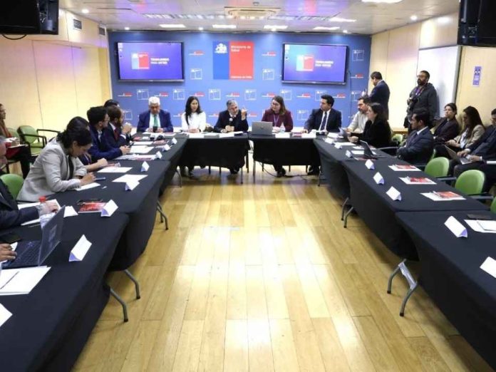 Mesa de Financiamiento de la Atención Primaria de Salud traza próximos pasos con llamado a tener “una sola voz”