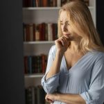 Olvidos y falta de concentración en la menopausia: qué es la niebla mental y cuándo poner atención Olvidos y falta de concentración en la menopausia: qué es la niebla mental y cuándo poner atención