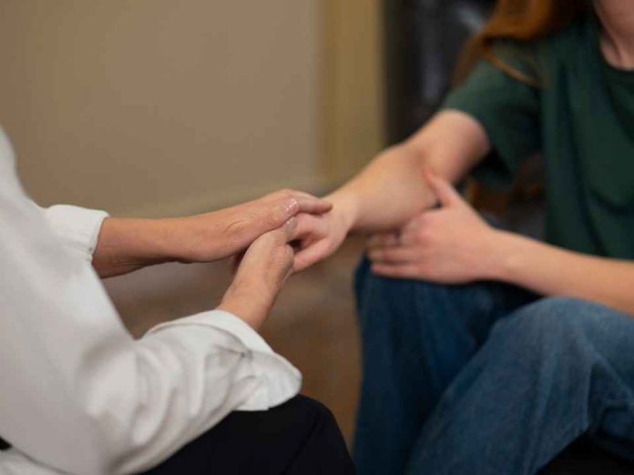 Reportaje | Rabietas, aislamiento o problemas para dormir: las señales de alerta en la salud mental de niños y adolescentes