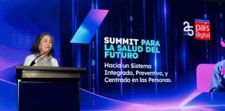 Summit País Digital aborda hoja de ruta para interoperar fichas clínicas al 2030 y anuncia primer sandbox de IA en salud Summit País Digital aborda hoja de ruta para interoperar fichas clínicas al 2030 y anuncia primer sandbox de IA en salud