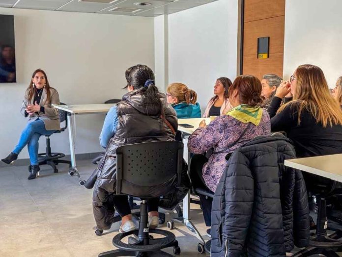 UCT acerca la prevención del cáncer de mama a mujeres mapuche de Padre Las Casas